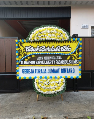 Papan Bunga Duka di Koto Selayan