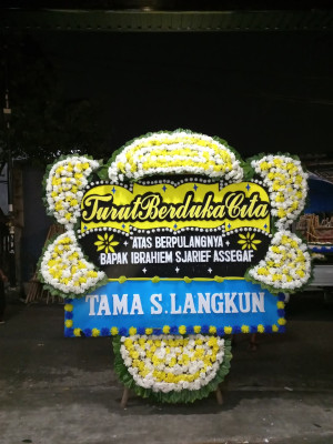 Papan Bunga Duka di Koto Selayan